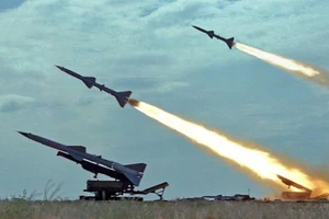 ‘Gia đình S’: Kế hoạch bắn hạ F-35, F-22 Mỹ của Nga