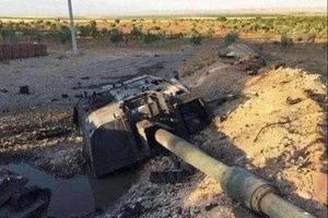 Tên lửa Nga 'thổi tung' pháo tự hành Thổ Nhĩ Kỳ ở Syria?