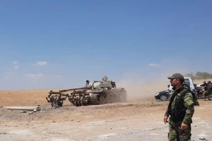 Quân đội Syria giành lại mỏ dầu đã để mất từ lâu