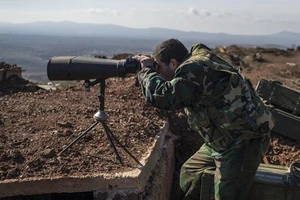 Phòng không Syria bắn rơi nhiều tên lửa do Israel phóng sang