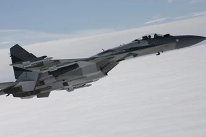 Su-35 Nga chặn tiêm kích Israel cố tấn công căn cứ của Syria