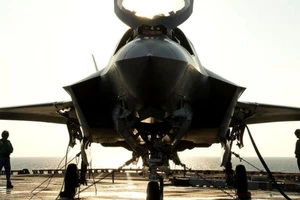 Mỹ tìm nhà mới cho F-35, Thổ Nhĩ Kỳ mất cả chì lẫn chài