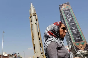 Tướng Iran tiết lộ mục đích vụ nã tên lửa căn cứ Mỹ tại Iraq