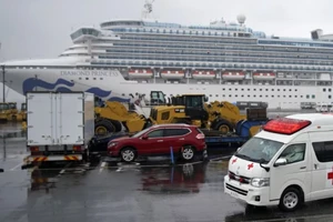 Du thuyền Diamond Princess bị cách ly tại cảng Yokohama, Nhật Bản từ ngày 3-2. 