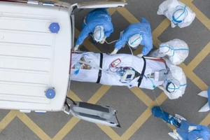 Môt bệnh nhân COVID-19 nhập viện ở Vũ Hán (Trung Quốc).