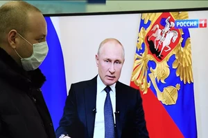 Tổng thống Nga Putin phát biểu trên truyền hình quốc gia.