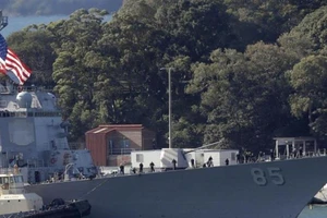 Tàu chiến USS McCampbell của Mỹ.