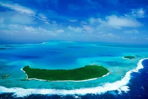 Ảnh chụp từ trên không đảo san hô Aitutaki ở Quần đảo Cook.
