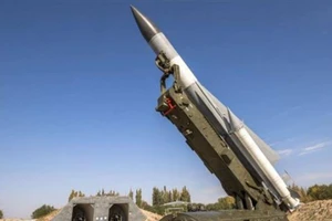 Hệ thống phòng không S-200 do Nga chế tạo.