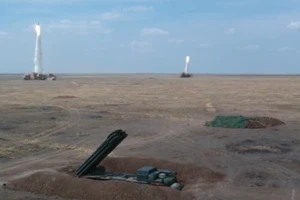 Ảnh cắt từ video Nga phóng tên lửa Iskander-M. 