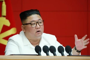Rộ tin đồn ông Kim Jong-un bị hôn mê