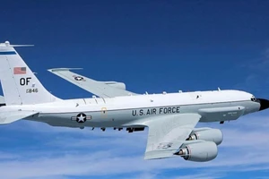 Trinh sát cơ Mỹ giả máy bay Philippines áp sát Trung Quốc?