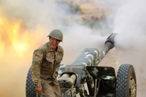 Xung đột leo thang, Azerbaijan dọa phá hủy S-300 của Armenia