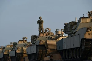 Mỹ - Đài Loan thảo luận vũ khí nào tốt nhất để bảo vệ hòn đảo