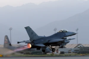 F-16 Mỹ thành mục tiêu đầu tiên của tên lửa S-400 Thổ Nhĩ Kỳ?