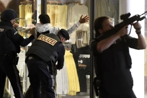 Áo: Xả súng tại 6 địa điểm, 2 người thiệt mạng