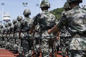 Ông Trump ra sắc lệnh mạnh mẽ nhằm vào quân đội Trung Quốc