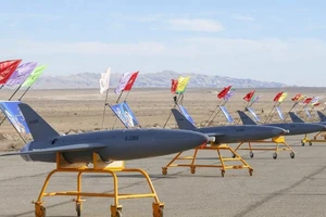 Iran cảnh báo Mỹ: 'Ngón tay binh sĩ đang đặt trên cò súng'