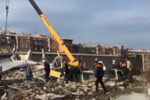 Video: Nổ lớn phá hủy toàn bộ trung tâm thương mại ở Nga