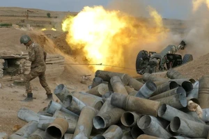 Hé lộ cách Azerbaijan dụ S-300 Nga lộ diện để phá hủy