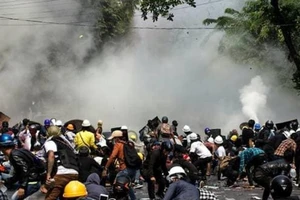 LHQ yêu cầu quân đội Myanmar 'ngừng sát hại' người biểu tình