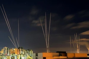 Vì đâu rocket của Hamas 'thoát' hệ thống Vòm Sắt của Israel?