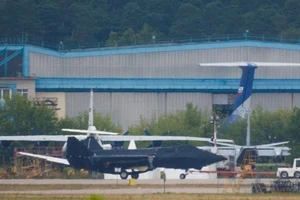 Rò rỉ ảnh máy bay chiến đấu mới nhất của Nga có thể cạnh tranh với F-35 Mỹ 