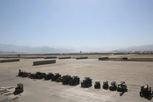 Trung Quốc, Pakistan hay Mỹ đang bí mật đưa máy bay tới căn cứ ở Afghanistan?