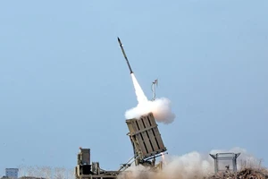 Không phải Patriot của Mỹ bắn tên lửa của Houthi, vậy là tên lửa bí mật nào?