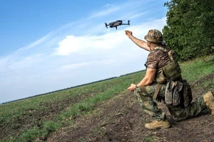 Điều bất ngờ về hàng trăm UAV cảm tử 'Bóng ma phượng hoàng' của Mỹ trên chiến trường Ukraine