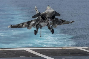 Tiêm kích Rafale của Pháp đắt hàng không sản xuất kịp, vì sao?