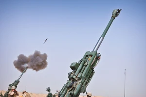 Vì sao Mỹ dừng gửi đạn pháo thông minh Excalibur cho Ukraine? 