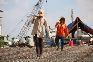 2 cây cầu nối quận 7 và huyện Nhà Bè sẽ về đích cuối 2024