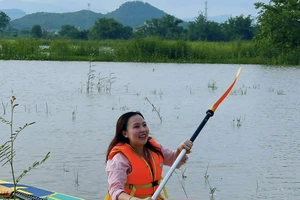 Ngắm vẻ đẹp hoang sơ, mộc mạc của hồ Suối Đá ở Bình Thuận