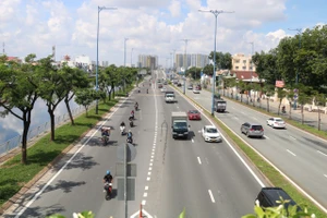 TP.HCM: Cận cảnh đường Võ Văn Kiệt vừa được mở rộng, tổ chức lại giao thông