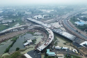 Cao tốc Bến Lức - Long thành trễ hẹn thêm 1 năm vì gặp khó