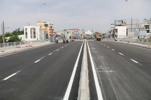 Sau 7 năm đợi chờ, Cầu Bà Hom sẽ thông xe vào ngày 27-1