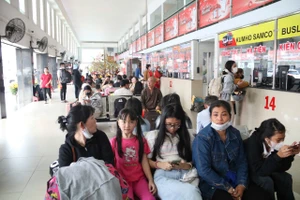 Lễ 2-9, người dân về quê qua Bến xe Miền Tây lưu ý 
