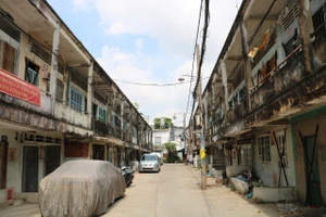 Cận cảnh chung cư 119B Tân Hòa Đông sắp được phá dỡ để xây trường học