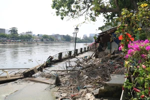 TP.HCM triển khai loạt biện pháp ứng phó với sạt lở bờ sông, kênh rạch