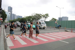 TP.HCM sẽ lắp đèn cho người đi bộ trên đường Lê Lợi, Pasteur