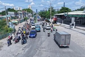 TP.HCM yêu cầu 'không được tiếp tục chậm trễ' đối với dự án đường Lương Định Của