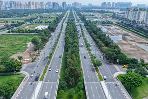 Làn đường ưu tiên cho xe đạp ở TP.HCM: Nếu thành công sẽ nhân rộng