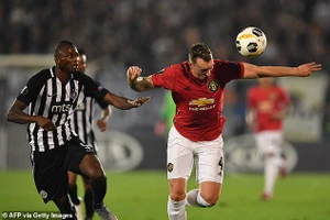 Paul Scholes chê bai cầu thủ MU thi đấu như những người xa lạ