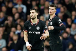 Thủ môn mắc sai lầm, Chelsea thua sốc Everton