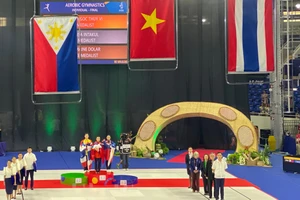 Thúy Vi 'mở hàng' HCV ngày thi đấu thứ 9 SEA Games 30