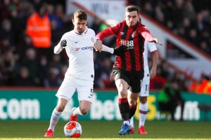 Hòa nhọc nhằn trên sân Bournemouth, Chelsea lung lay tốp 4