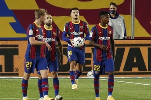 Ghi bàn sớm, Barcelona và Sevilla chia điểm tại Nou Camp