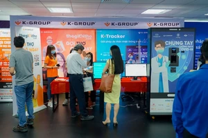 Ứng dụng giúp bảo trì thiết bị và mua thuốc online tại nhà