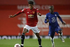 Chelsea - MU: ‘Quỷ đỏ’ từ bỏ giấc mơ